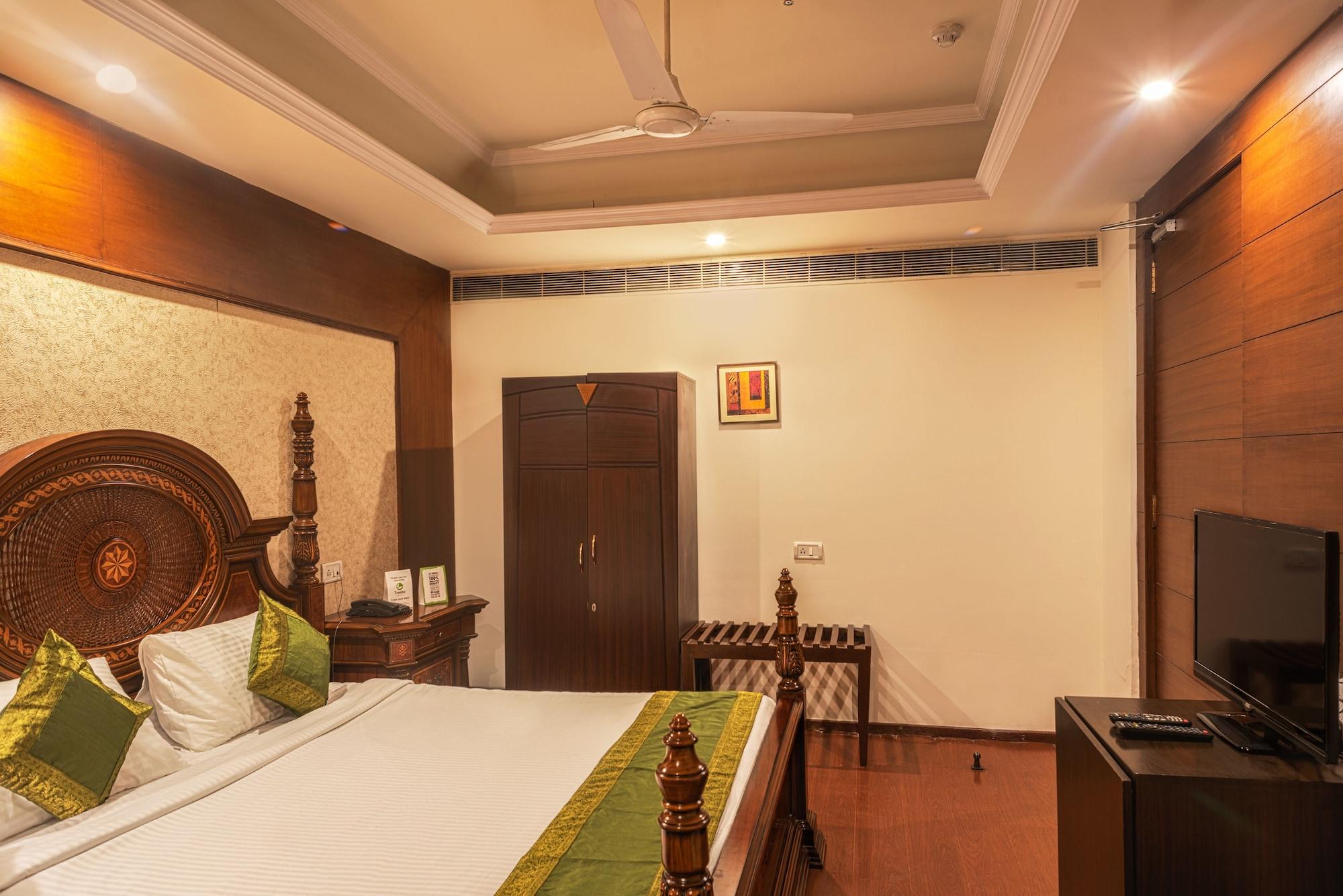Treebo Trend Grand Plaza Nampally Hyderabad Exteriör bild