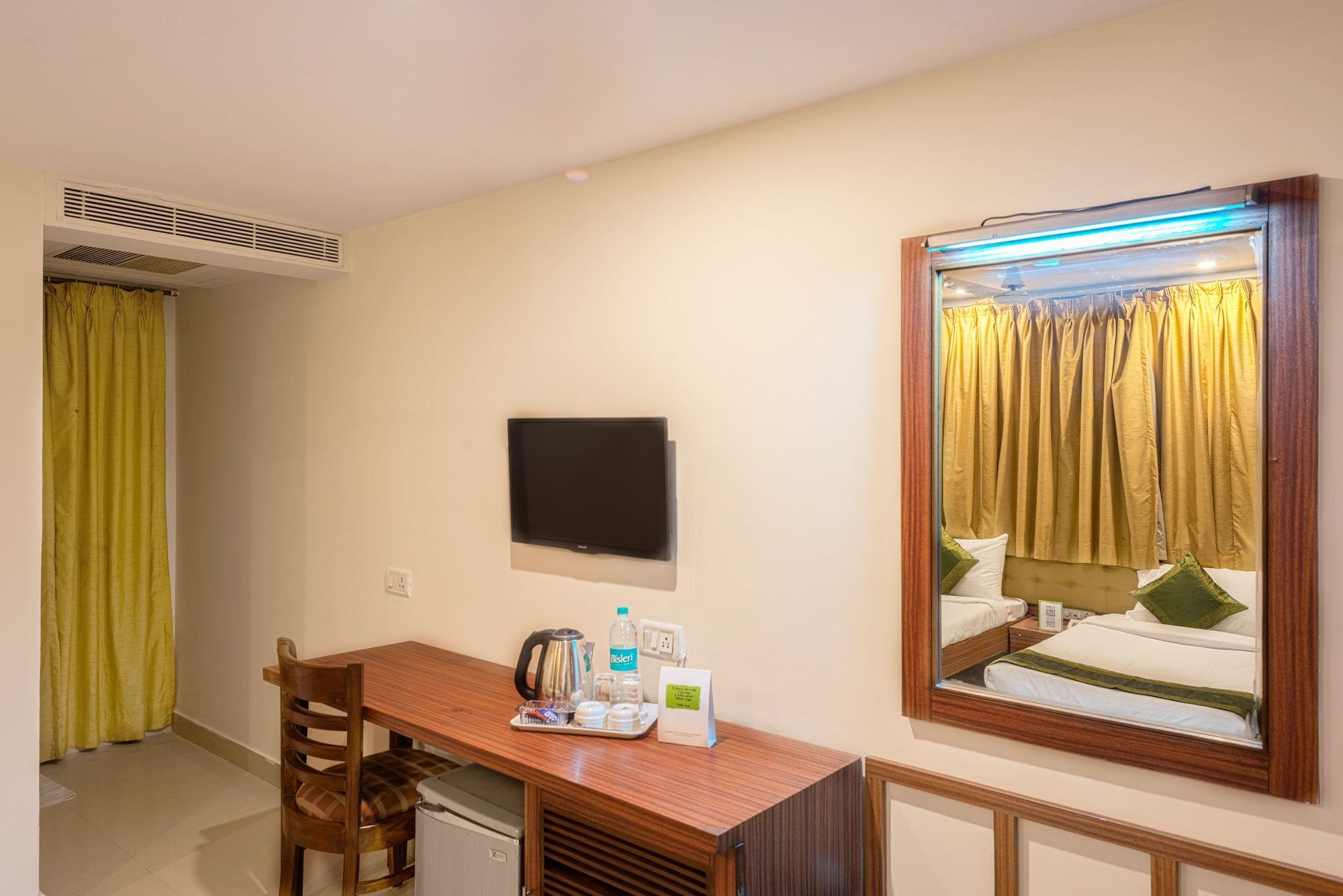 Treebo Trend Grand Plaza Nampally Hyderabad Exteriör bild