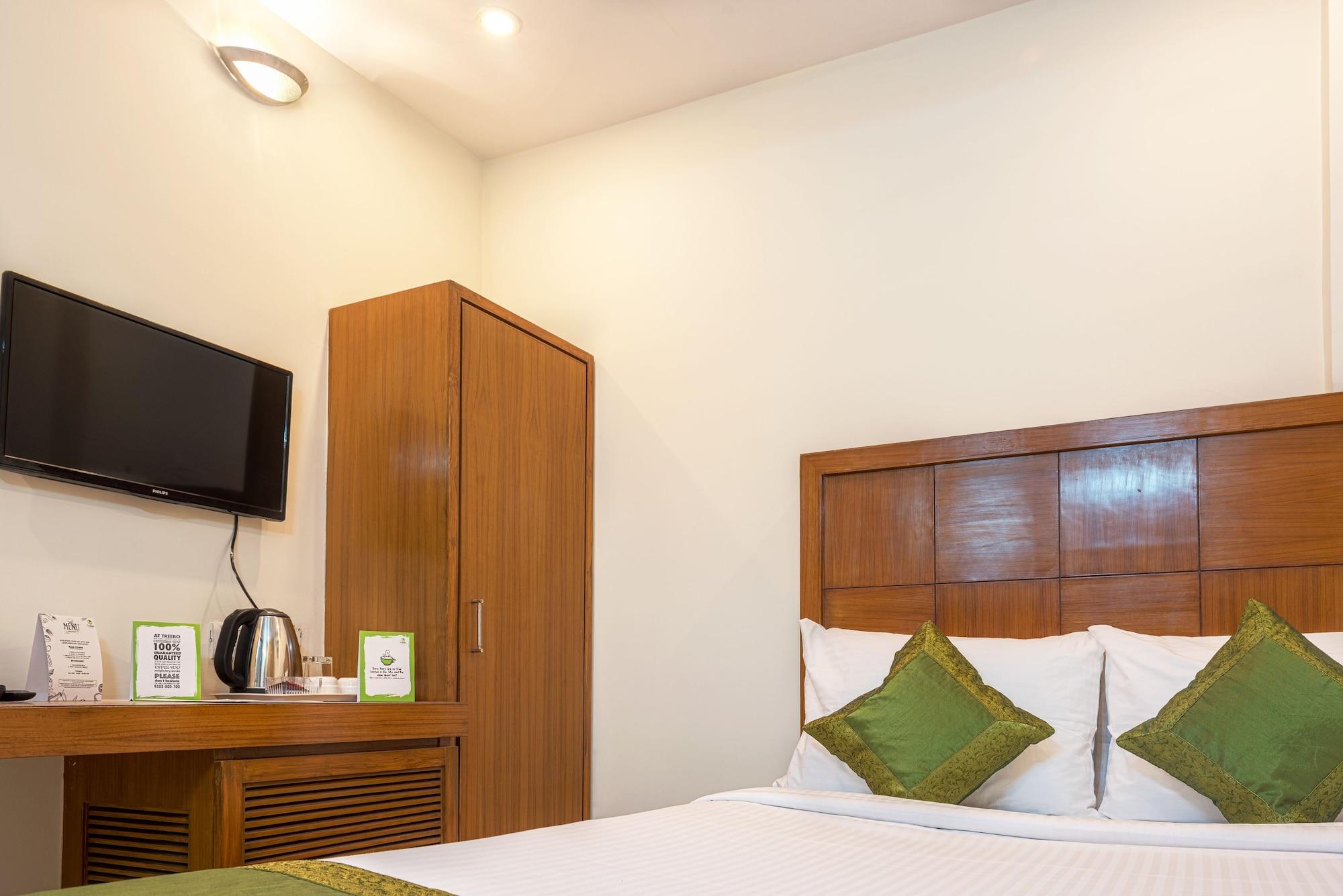 Treebo Trend Grand Plaza Nampally Hyderabad Exteriör bild
