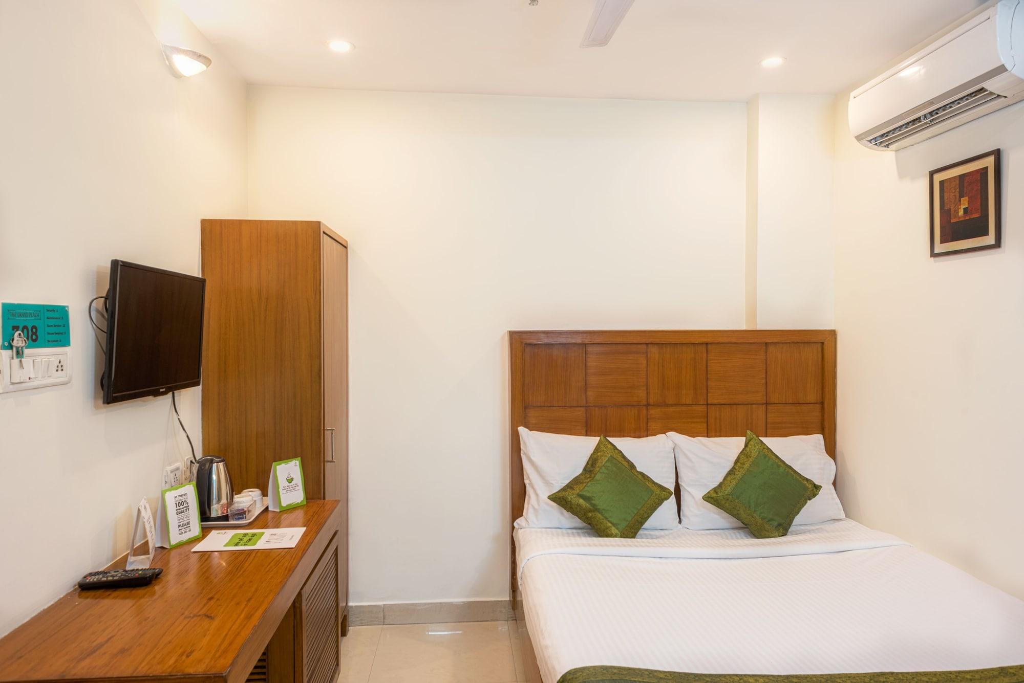 Treebo Trend Grand Plaza Nampally Hyderabad Exteriör bild