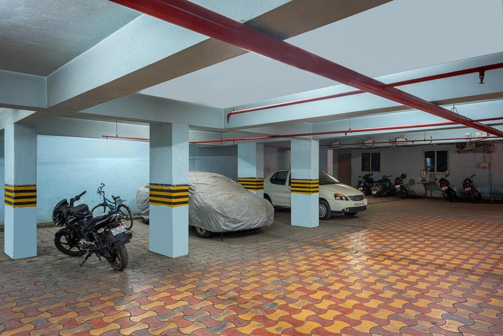 Treebo Trend Grand Plaza Nampally Hyderabad Exteriör bild